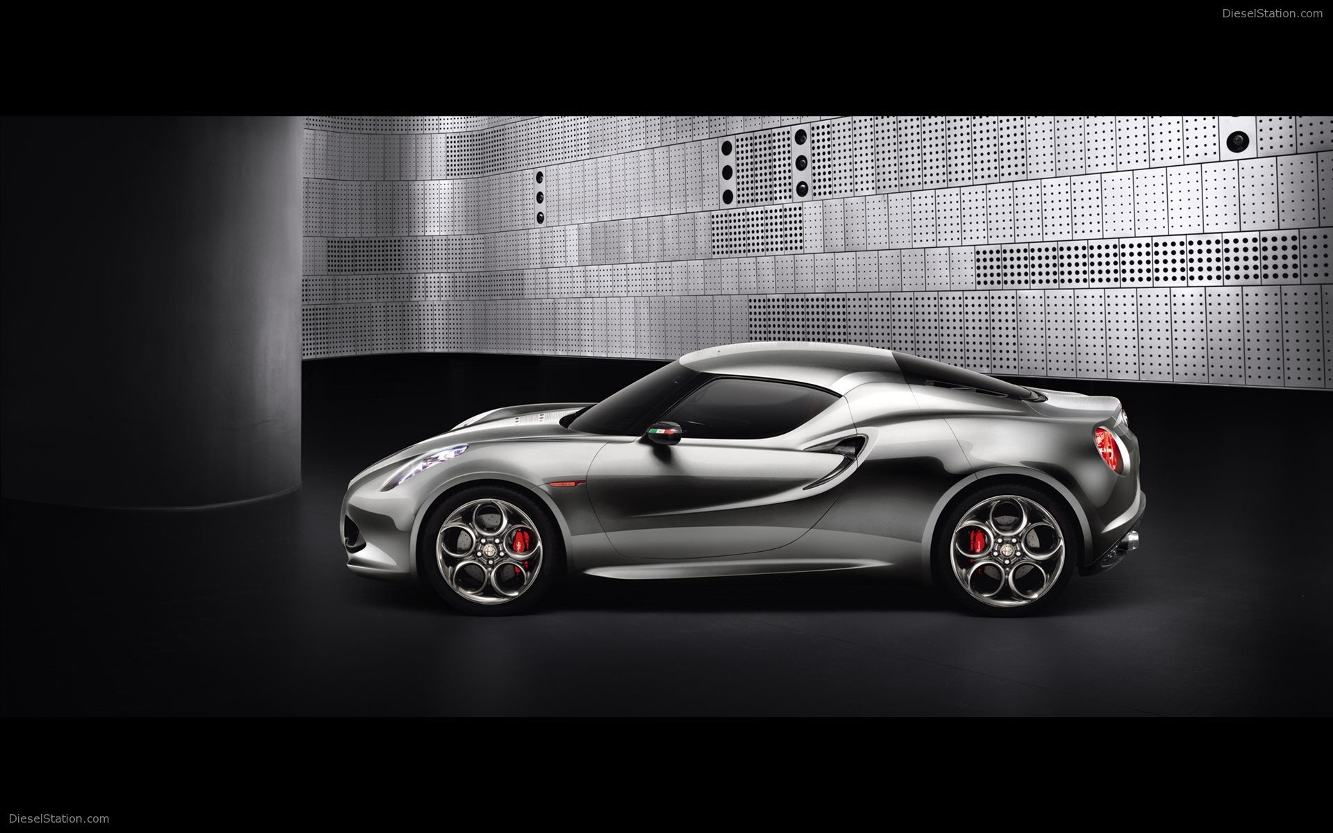Alfa Romeo 4C Concept 2013